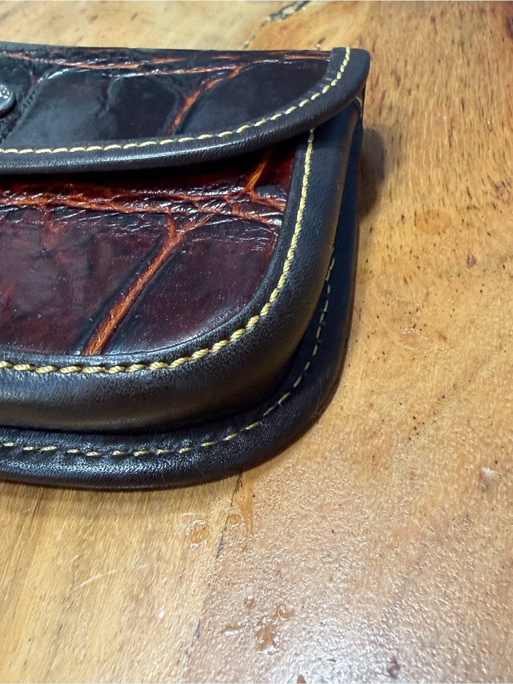 Dooney & Bourke Vintage Y2K Croc Embossed Leather Wristlet Mahogany - Picture 6 of 11